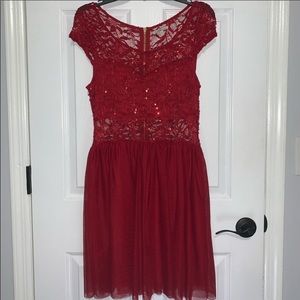 red lace dress 💋